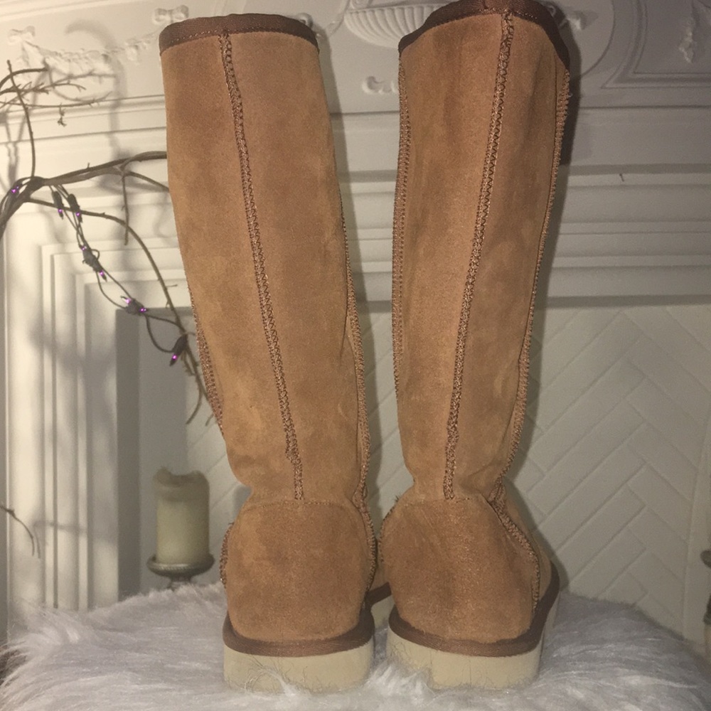 Tall Winter Boot - Picture 4 of 7